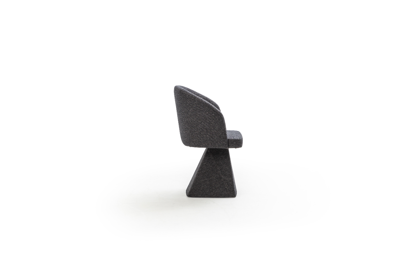 2024-01-08-30456_532 MONO CHAIR - Image 3